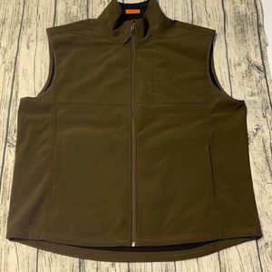 St. John’s Bay performance vest